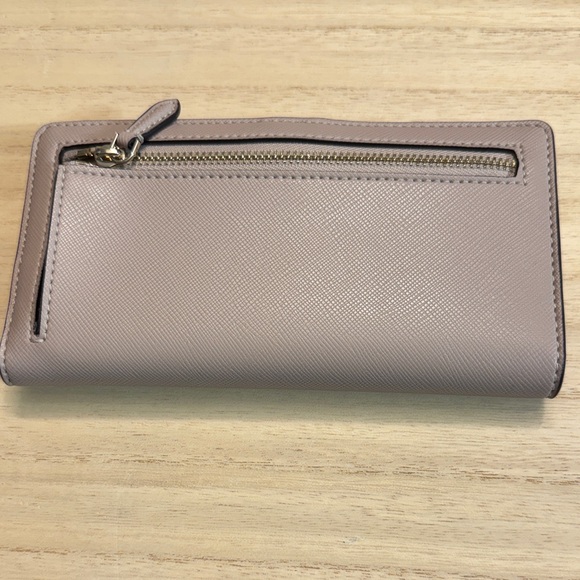 Kate Spade Dana Saffiano PVC large slim wallet. Warm beige. NWT - Picture 2 of 5